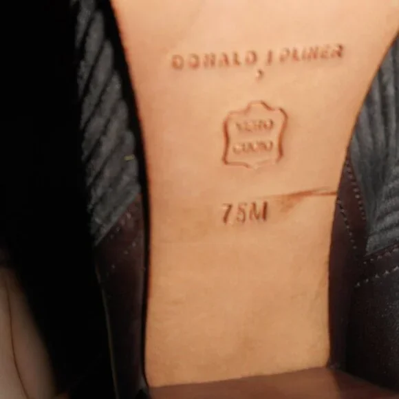 Donald J. Pliner stingray like leather ankle boots, size 7.5M - Picture 10 of 10